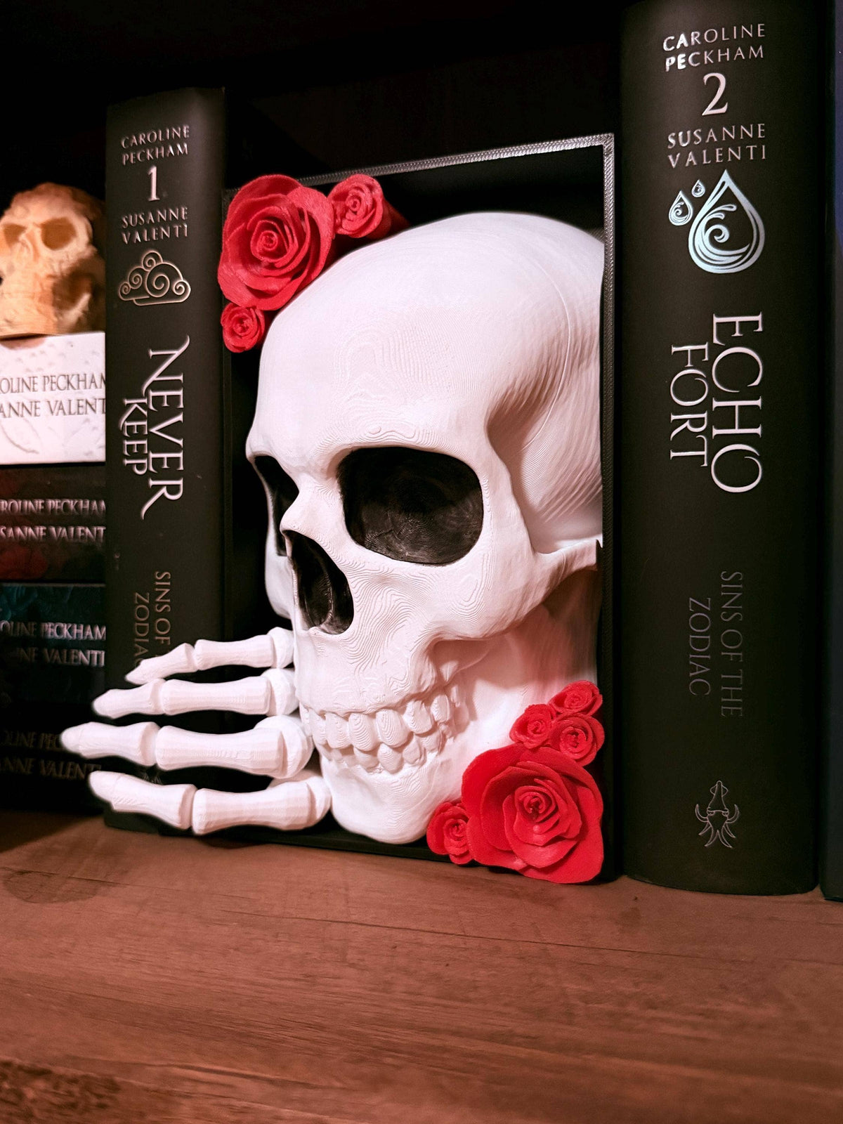 3D Printed Skull and Roses Bookend