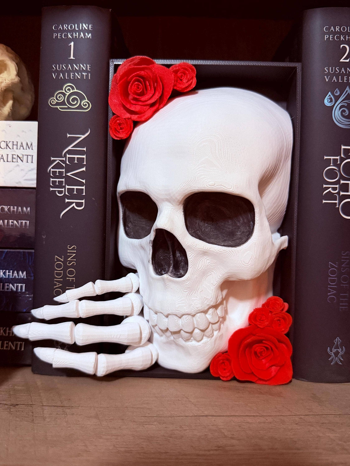 3D Printed Skull and Roses Bookend