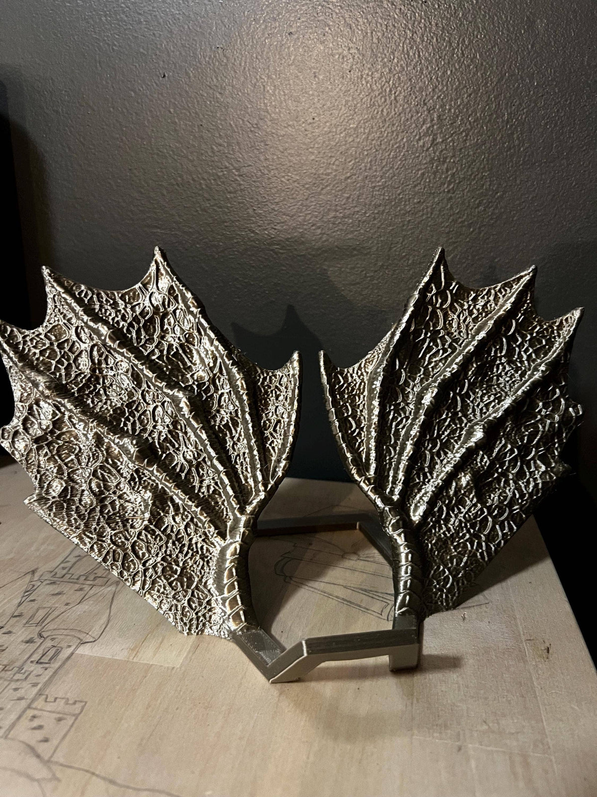 Dragon Wing Kindle/Book Stand