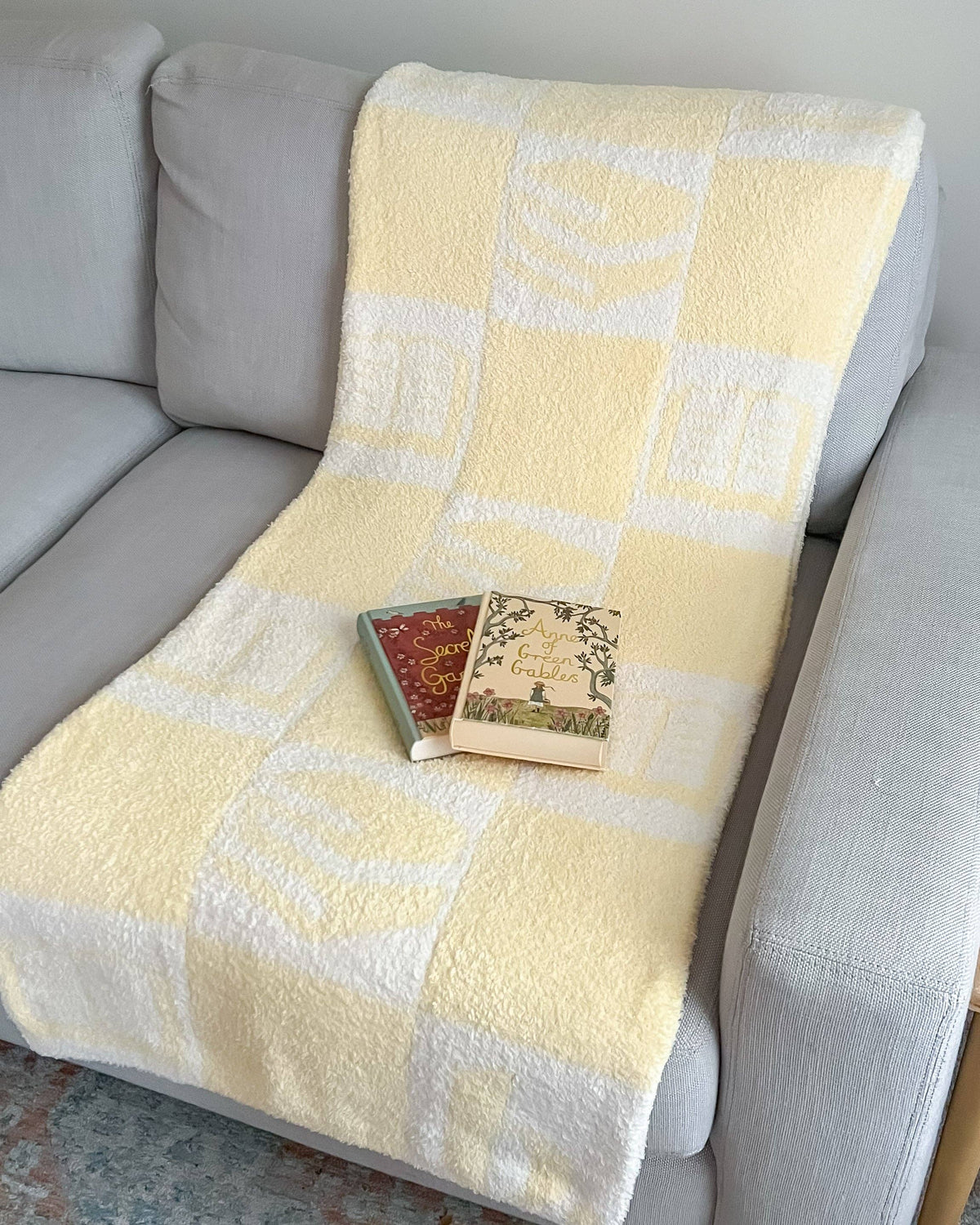 The Bookish Blanket